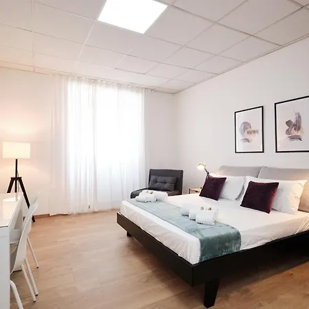 Re Di Roma Luxury Apartment * 로마